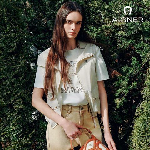 [카드 5%할인]아이그너 심볼 후드 베스트