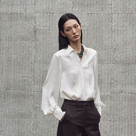 르네크루 26FW 클래식 핀턱 디테일 블라우스