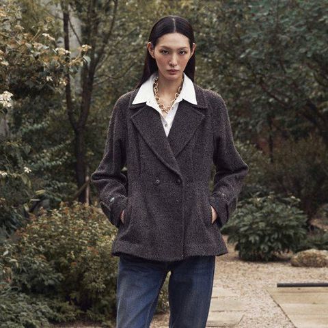 르네크루 26FW 하프 플레어 코트