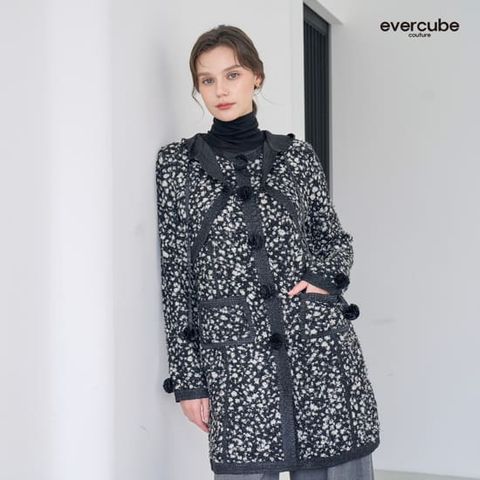 에바큐브꾸띄르 26FW 후드 플리츠 하프코트