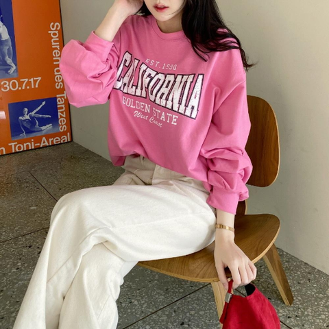 [옷자락] 여자 봄 핑크 라운드넥 빈티지 레터링 루즈핏 맨투맨