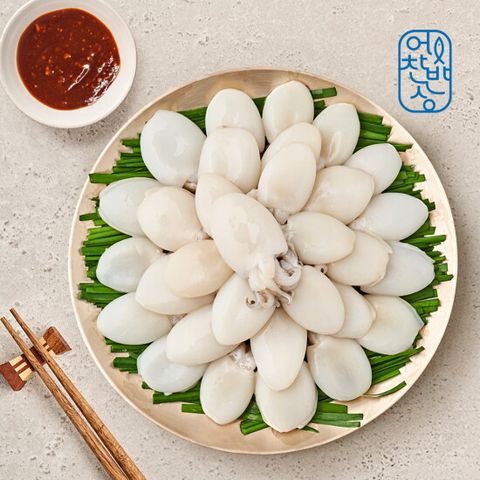 [어찬반상] 자연산 손질 갑오징어 50마리+숯불매콤소스 5팩 / 5+5