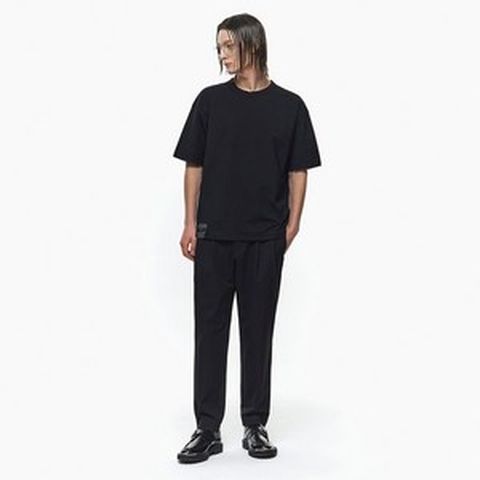 지오송지오 타임리스 크루넥 티셔츠 블랙 ZG3TS391BK