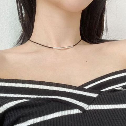 핑크비올라샵 / 씬 슬림 스틸 큐브 레더 가죽 초커 목