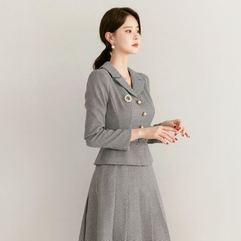 [시크라인] 더로메 노치드 카라 벨트 셋트 플리츠 원피스