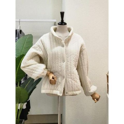 [포커스]  23FW3J9JP5649_세로 누빔 패딩 점퍼