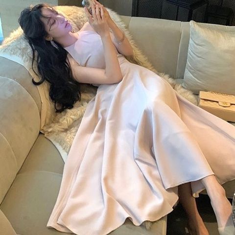 [르뚜앙]콩도 여름 셀프웨딩 브라이덜샤워 원피스 화이트 핑크 피로연 슬리브리스 나시 홀터넥 새틴 롱