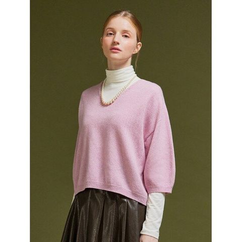 [매긴]홀가먼트울100V넥니트_M4W1KT2000