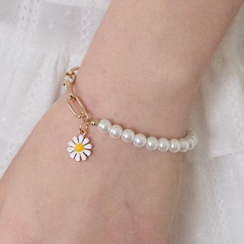 [ 롯데백화점 ][아워호프] Daisy Pearl Chain Bracelet - Gold [H25SM1-AC02-GOL]