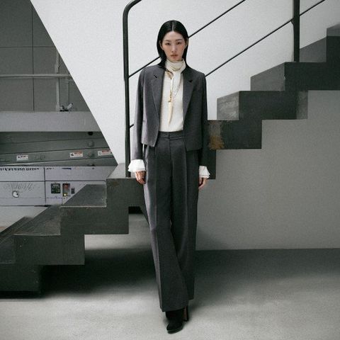 르네크루 25FW 울100% 클래식 팬츠