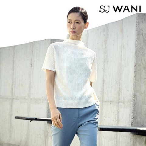 SJ와니 25SS 플로라 플리츠 풀오버 1종(화이트)