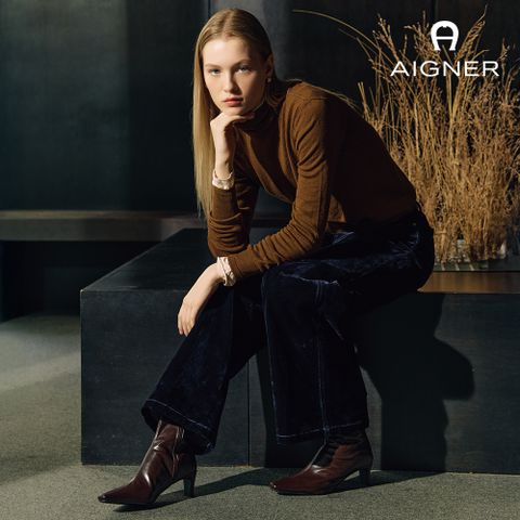 아이그너 25FW 와이드 벨벳 데님 팬츠