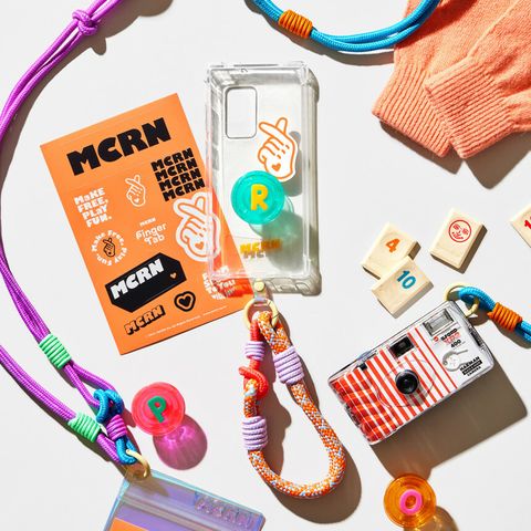 [mcrn] (SET세트) 핑거탭+핸드스트랩(파리) 폰스트랩