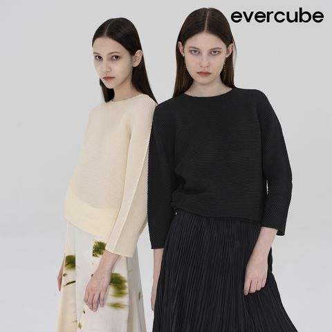 [런칭가199000원]에바큐브 크리스탈 플리츠 7부블라우스