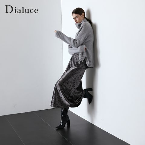 디아루체 25 FW 폴카도트 새틴 스커트 1종