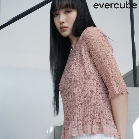 [비밀상점]에바큐브 26SS 레이스플리츠 5부 블라우스