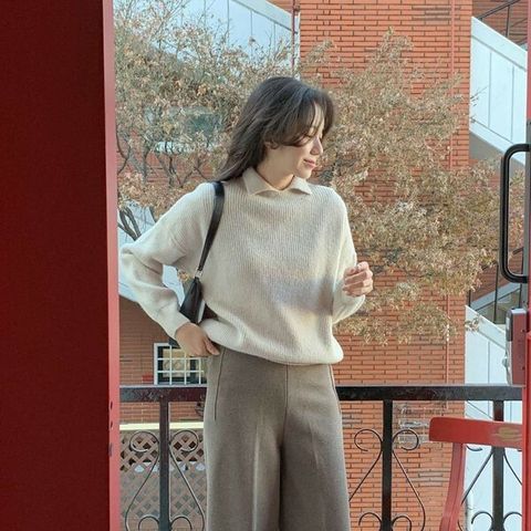 [하프클럽/다잇템]여자 미색 카라 벌룬 부클니트 올드머니 니트