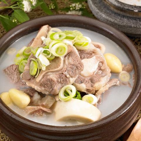 ★1팩더★농협 라이블리 한우 특 꼬리곰탕 800g*8팩+1팩