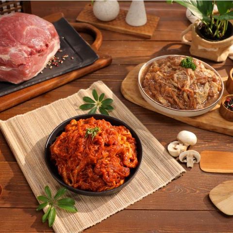 제주흑돼지 양념+고추장불고기 세트 300g*8팩 (총2.4㎏)