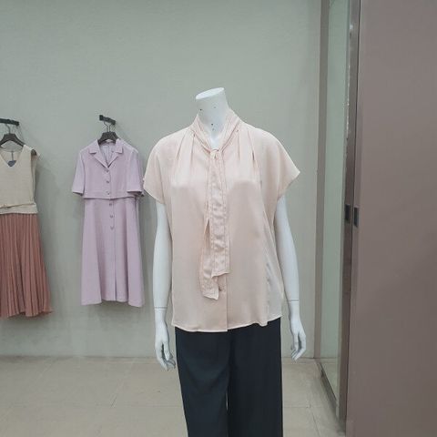 마몽트 블라우스 /  DCBAD2309W_IC