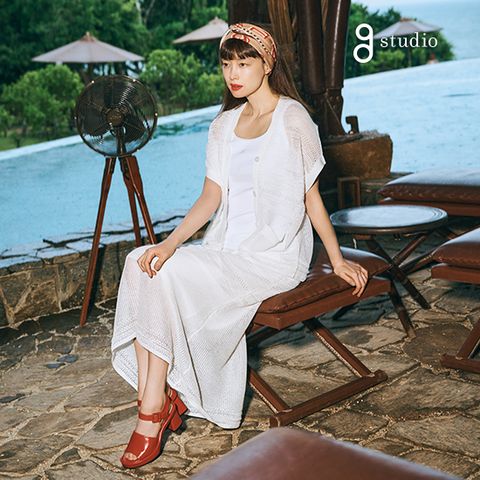 지스튜디오 25SS 린넨혼방 크로쉐 니트 스커트