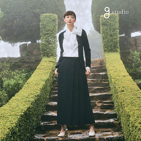 5-2. [1만원 인하] 지스튜디오 25SS 뉴플리츠 스커트팬츠