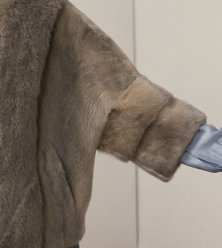 [최초69만원]셀렙샵 에디션 사가폭스 휘메일 풀스킨 밍크자켓