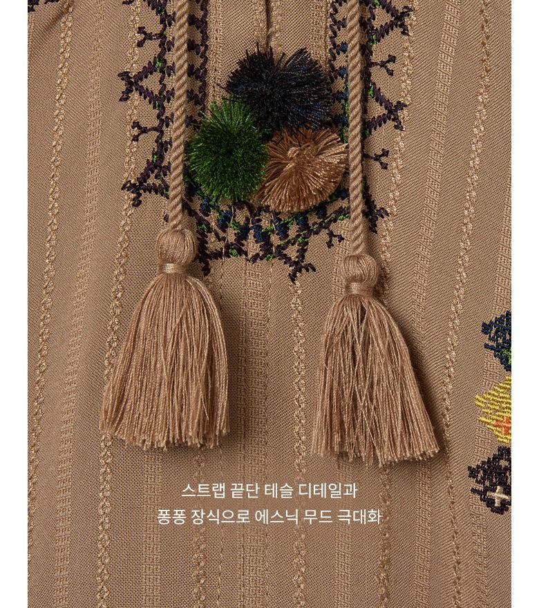 [최초가 89,900원] 26SS 에스닉 테슬 블라우스