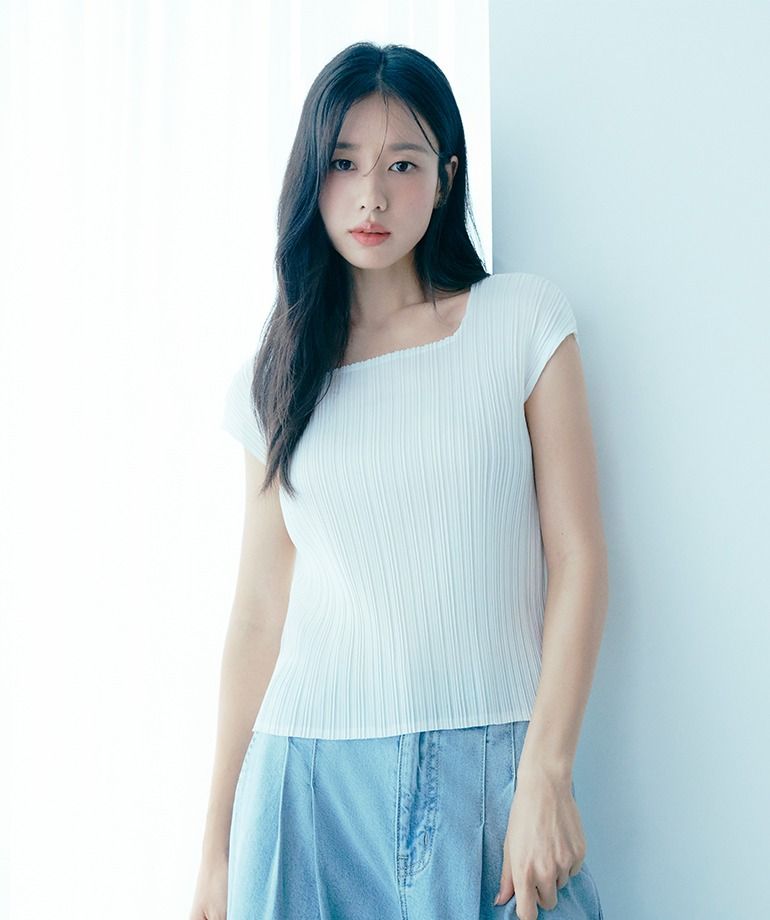 [최초가69,900]X요이츠 26SS 플리츠 스퀘어캡소매 2종