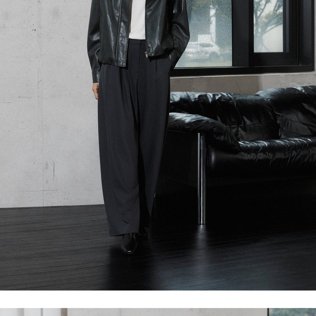 코어 어센틱 26FW 하이넥 FAUX 레더 블루종