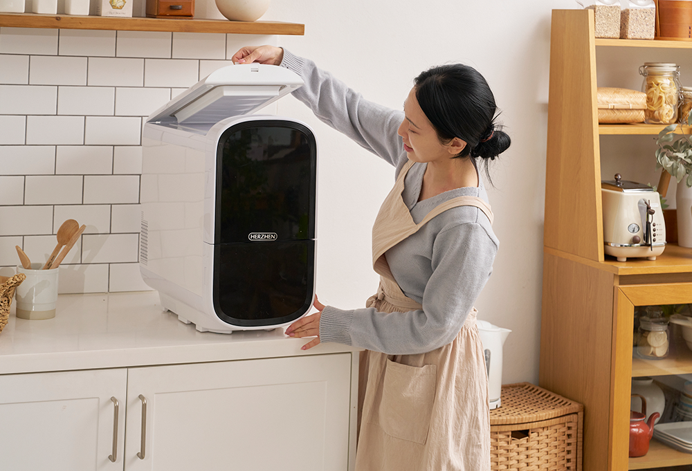 헤르젠 쌀냉장고 AI CARE+ 블랙 11KG
